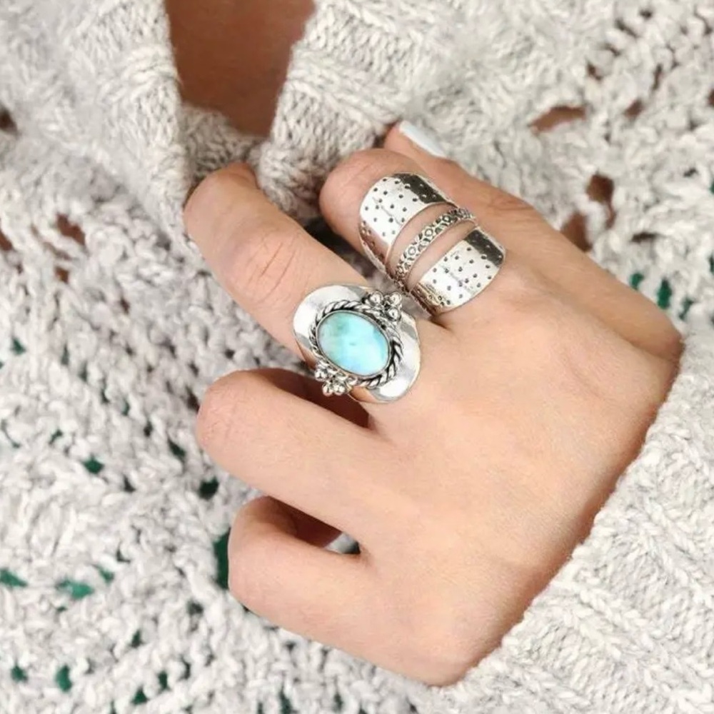 Silver Blue Stone Ring Size 7 - Picture 3 of 4